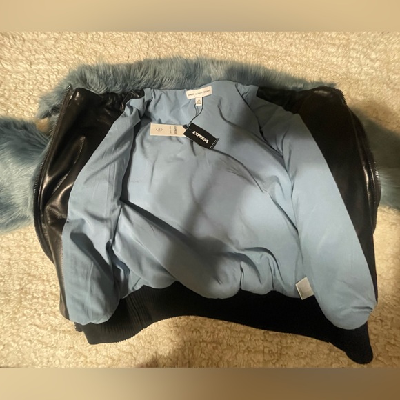 Express Faux Fur Bomber Jacket - Picture 7 of 10